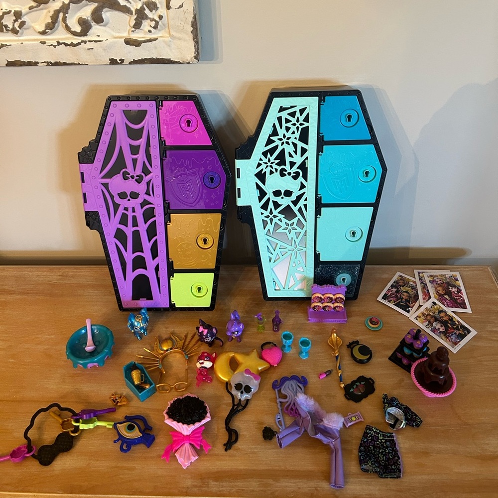 Monster High coffins and accessories